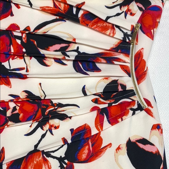 Ivanka Trump Dress Midi Sleeveless Ruched Gold Zipper Floral Red Black Size 12 - Picture 5 of 10